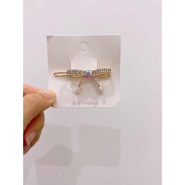 Kẹp nơ đá đuôi đính ngọc