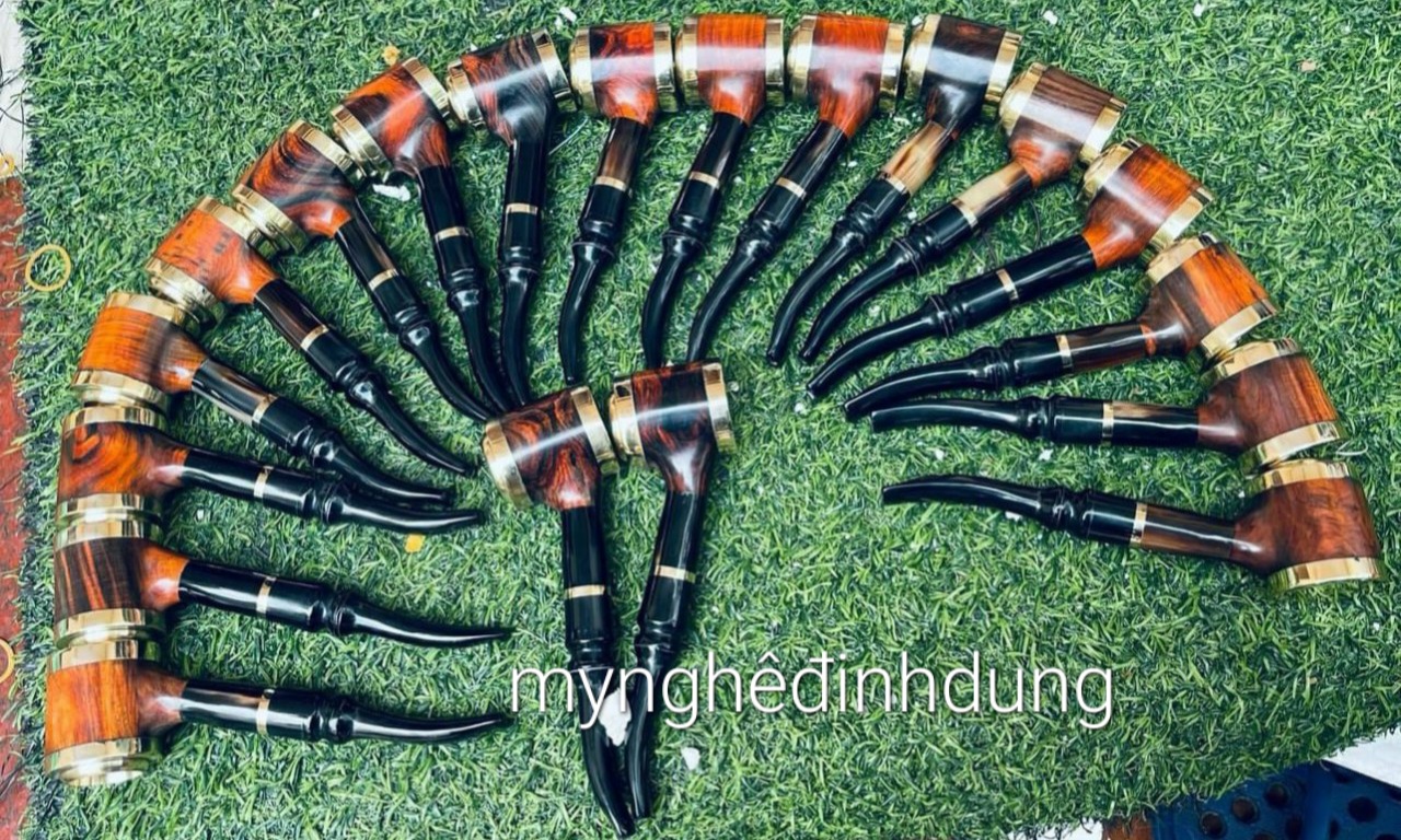 Tẩu sì gà bằng gỗ trắc phong cách lịch mãn đẳng cấp