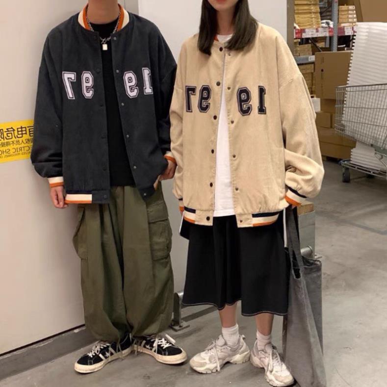 Áo khoác bomber kaki nhung bóng chày unisex form rộng 1997 nam nữ đẳng cấp việt