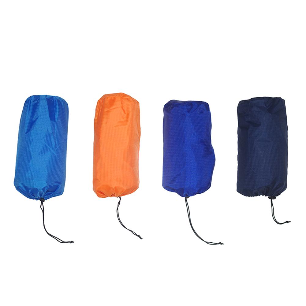 Đệm hơi có miếng lót ngủ khi đi dã ngoại