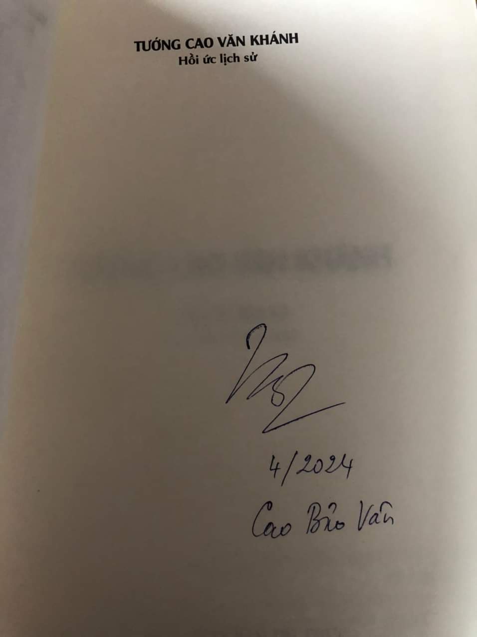 Tướng Cao Văn Khánh - Hồi Ức Lịch Sử (Bìa Cứng)