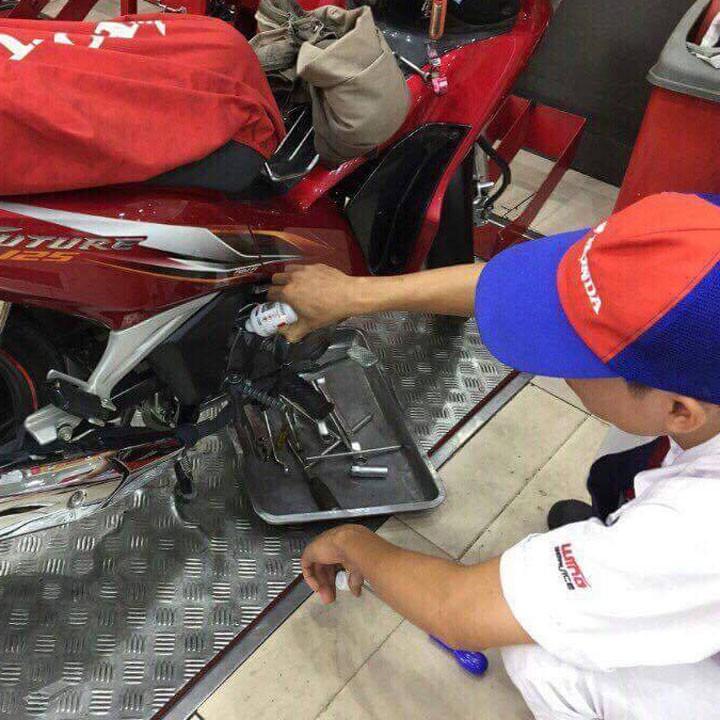 Nước súc rửa động cơ