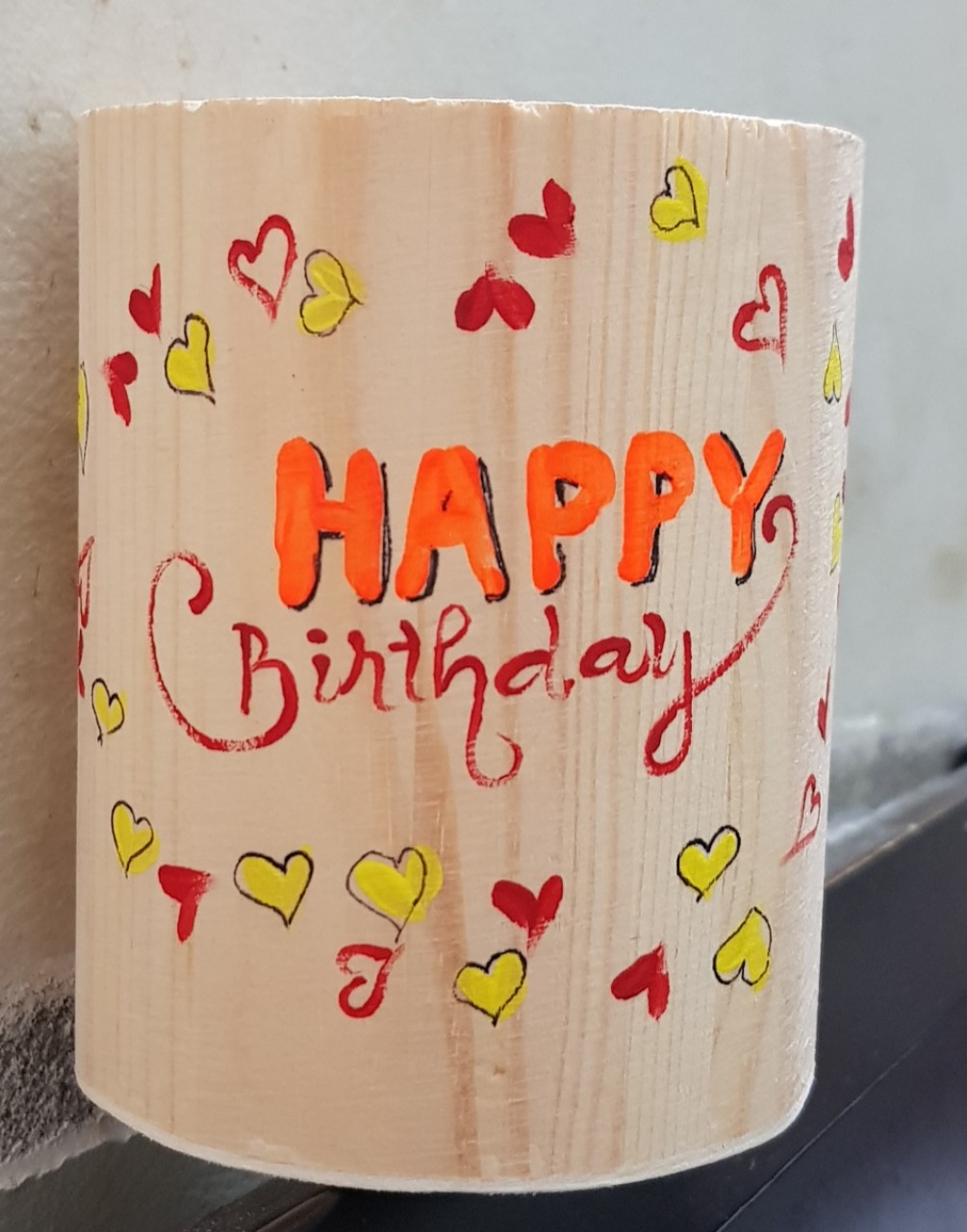 Quà tặng sinh nhật, ống cắm bút gỗ, hàng handmade với họa tiết trái tim cùng dòng chữ &quot;Happy Birthday&quot; xinh xắn, dễ thương, phụ kiện trang trí góc học tập, làm việc, quà tặng sinh nhật các bé, bạn bè. Giao từ HCM