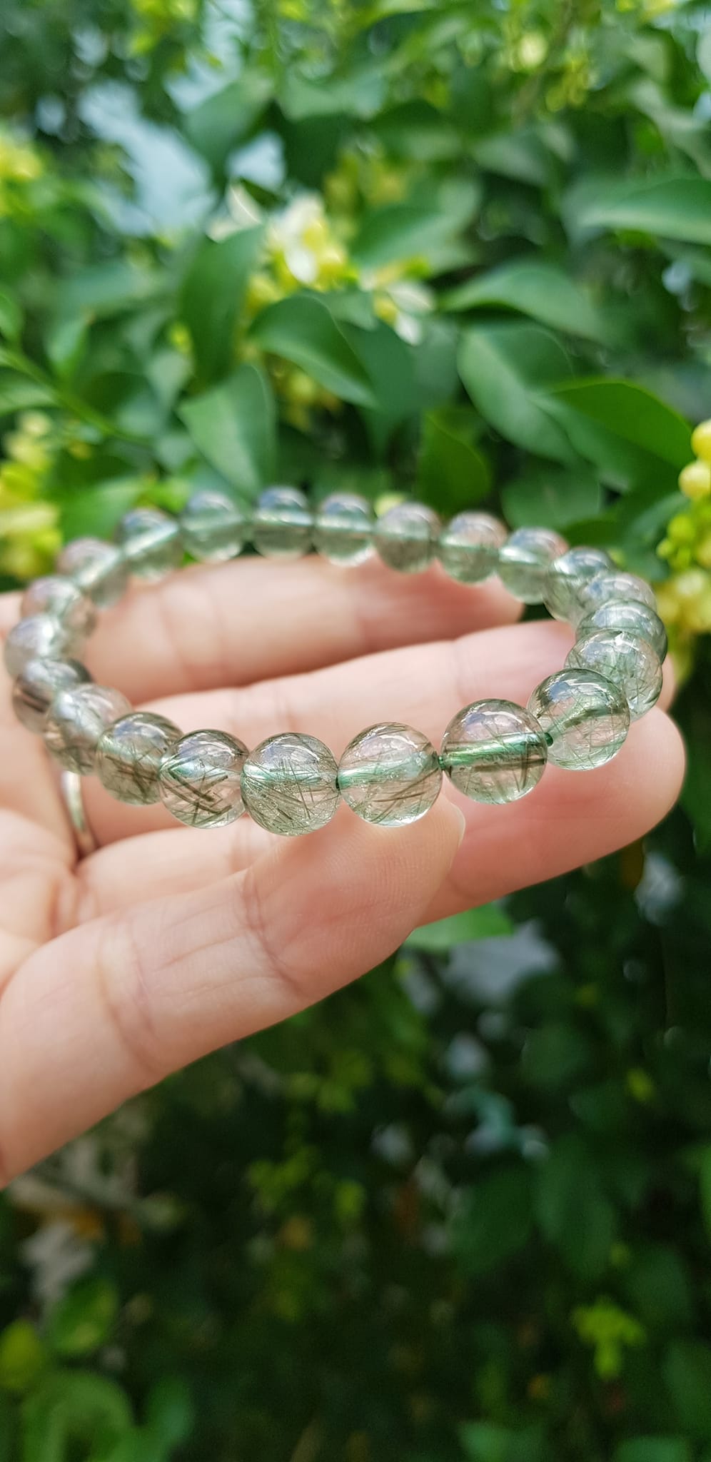 Vòng thạch anh tóc xanh tự nhiên trong bóng nhuyễn mượt đẹp Size vòng 8mm Nữ mệnh Thủy Mộc hỏa đeo ạ