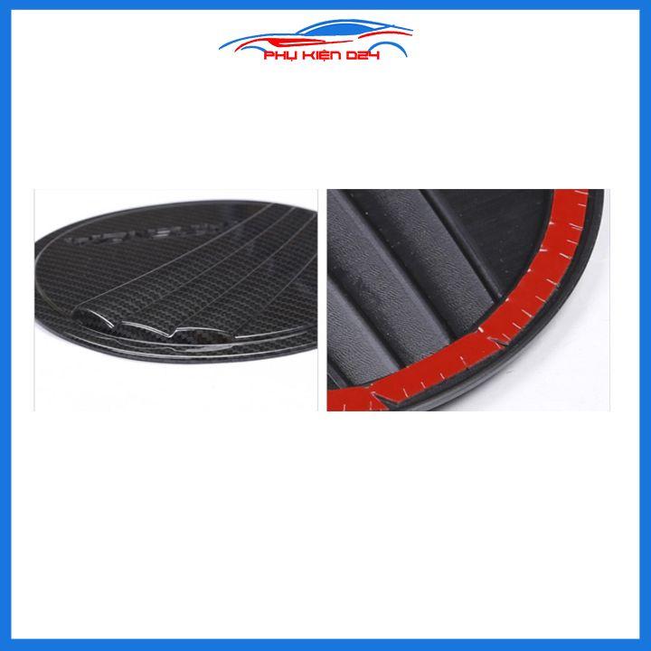 Ốp nắp bình xăng Mazda 3 2015-2019 vân cacbon chống trầy trang trí ô tô