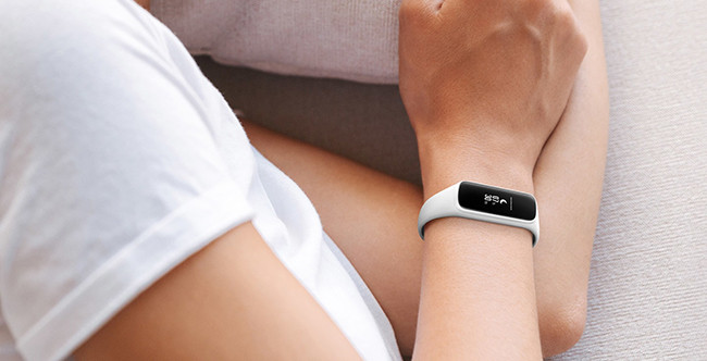 vòng tay thông minh samsung galaxy fit e vòng tay thông minh samsung galaxy fit e