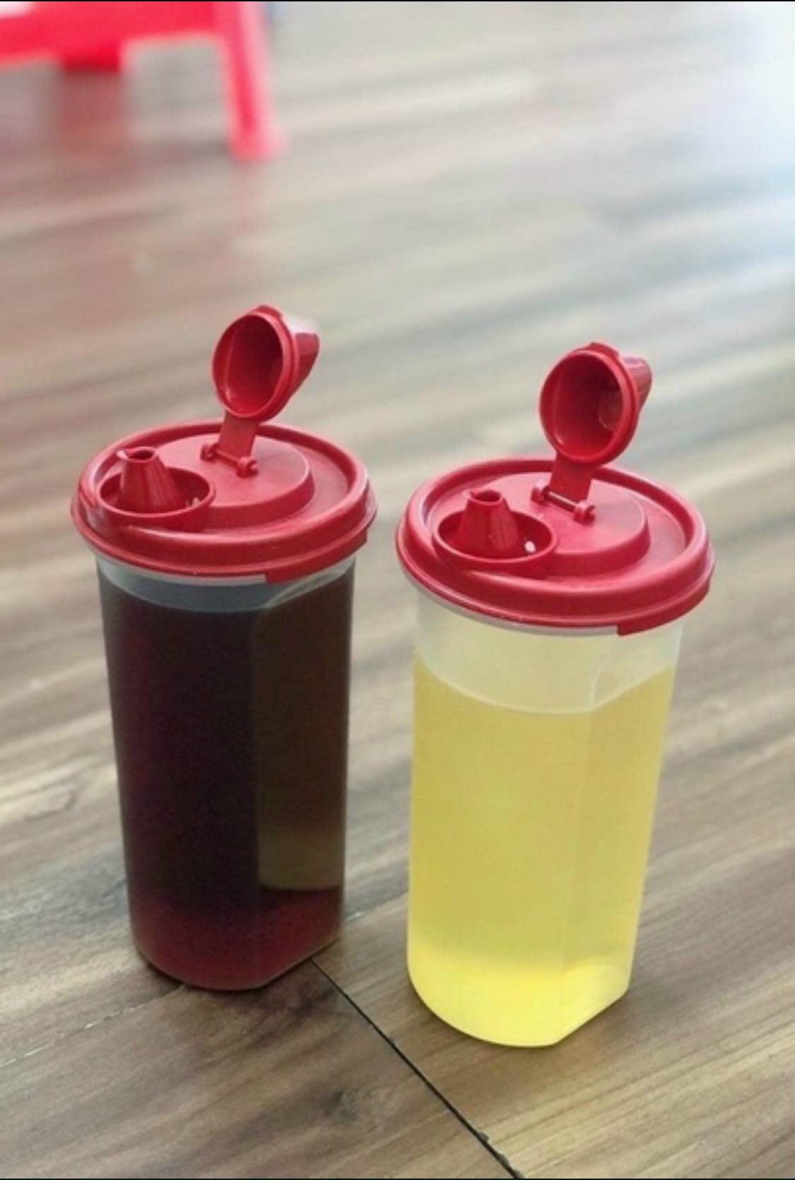 Bộ 2 Bình Dầu Tupperware Stor N Pour 650ml