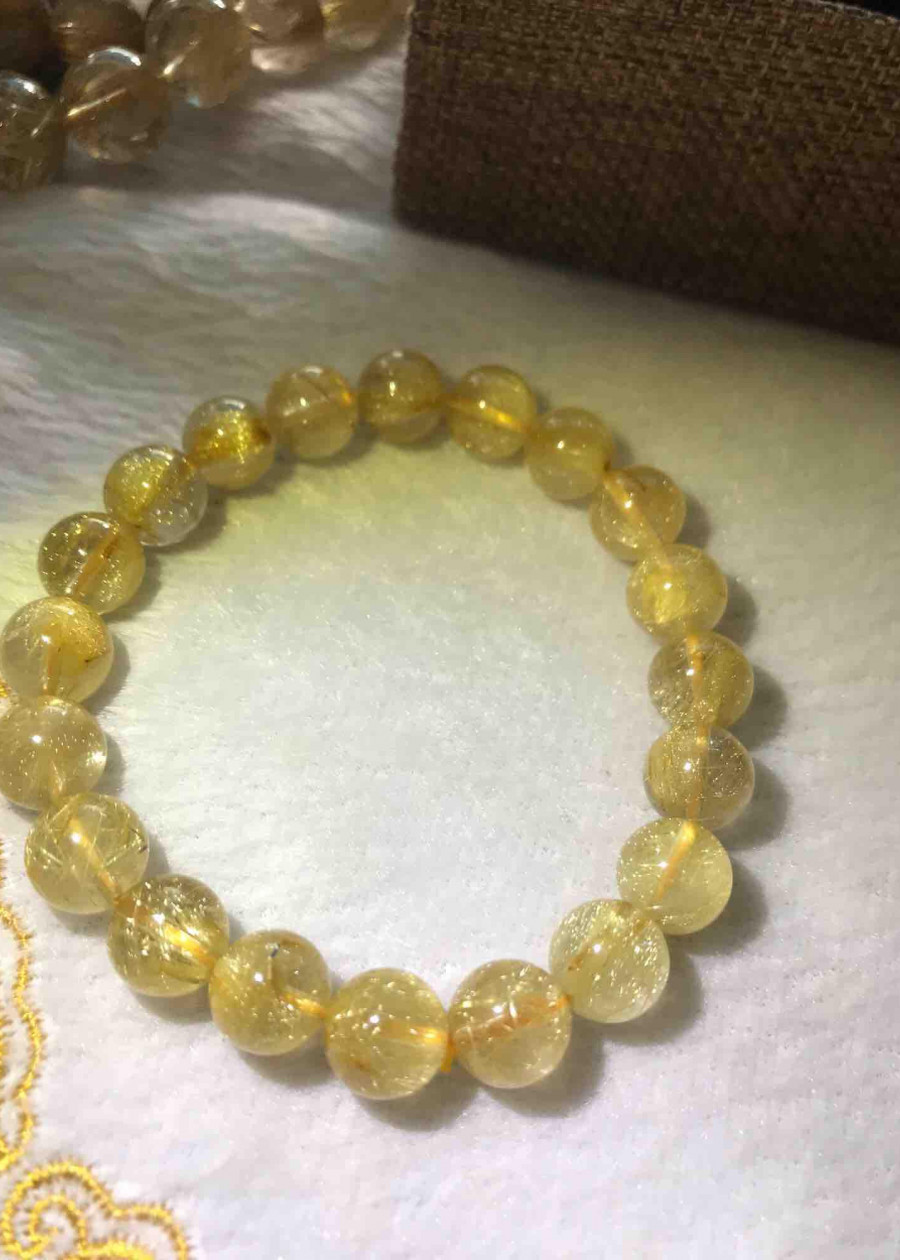Vòng Thạch Anh Tóc Vàng Cao Cấp Nhuyễn 10mm Nữ Mệnh Kim Thổ Thuỷ Đá Thiên Nhiên