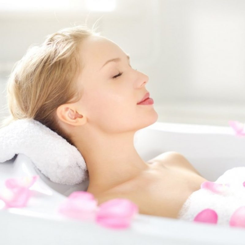 1 Trong Các DỊch Vụ Ủ Dưỡng Body Tại Ấm Brows & Spa