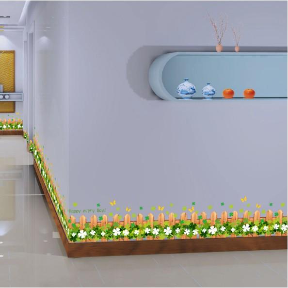 Decal trang trí chân tường hàng rào gỗ cỏ hoa may mắn trắng