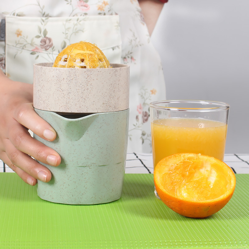 Bộ Ép Cam Lúa Mạch Có Tay Cầm 600ml