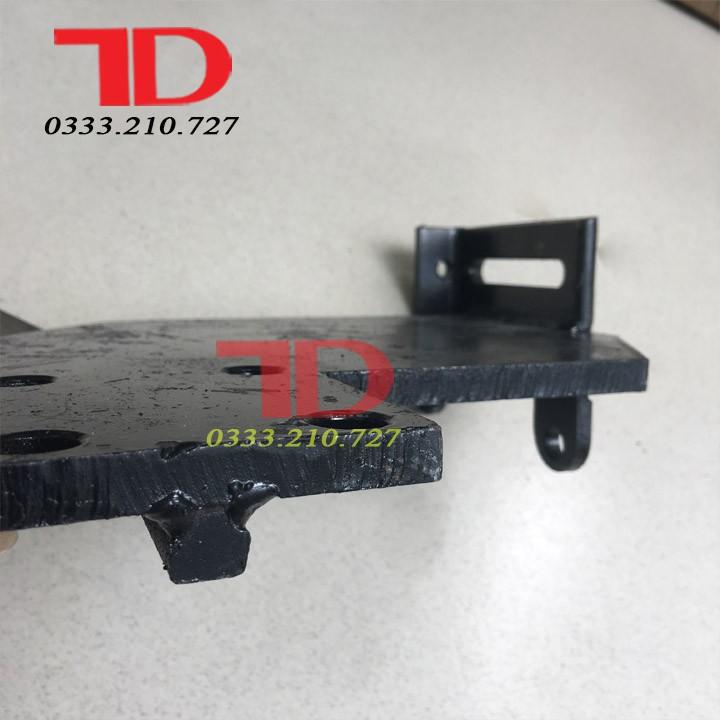 Chân giá block lạnh ô tô THACO 6 đến 8 tấn bên phụ