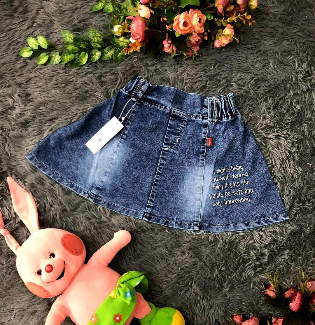 Chân váy jeans chữ thuê xòe siêu cưng