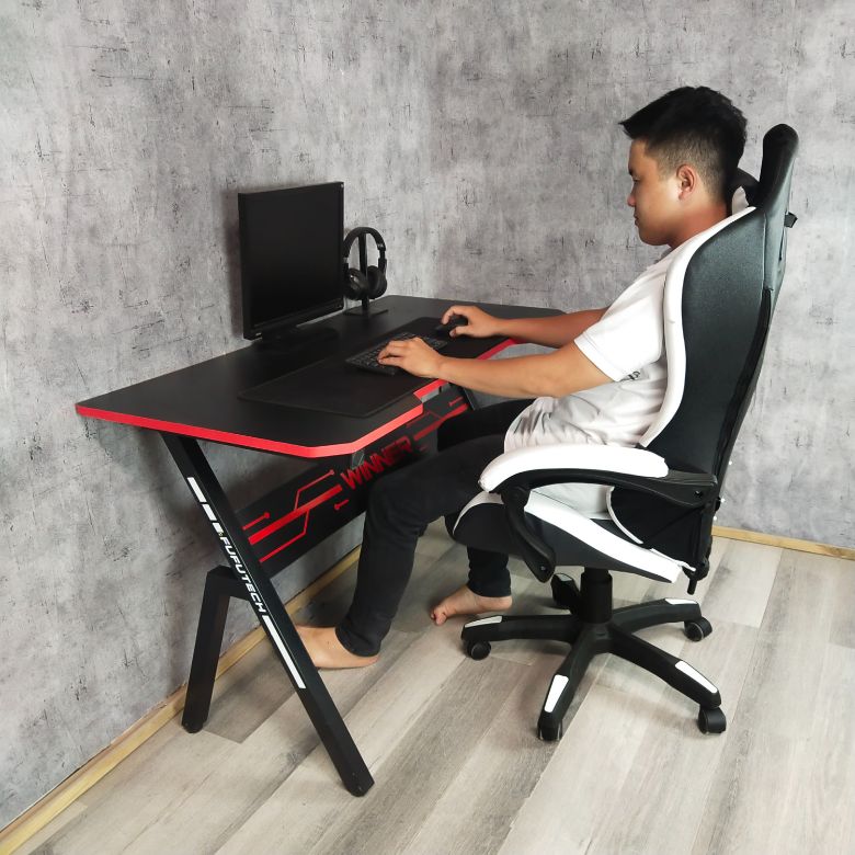 Bàn Gaming Fufutech Winner X2 120x60 Cm Không Rung Lắc Mặt Gỗ Mdf Có Giáp Đèn Led 7 Màu, Tích Hợp Cắm Sạc USB Nhiều Cổng, Giá Treo Tai Nghe, Khay Đựng Ly Gắn Bàn Gấp Gọn