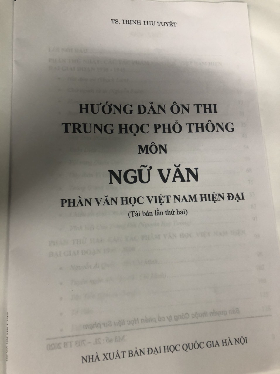 Hướng dẫn ôn thi THPT môn Ngữ Văn phần VHVN hiện đại ( tái bản 2020 -2021)