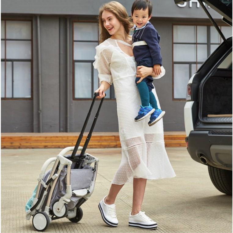 Xe đẩy em bé xếp gọn dạng vali kéo khi không dùng BABY TROLLEY - AsiaMart
