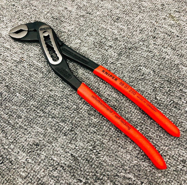 KỀM NƯỚC KNIPEX ALLIGATOR DÀI 250 MM 88 01 250