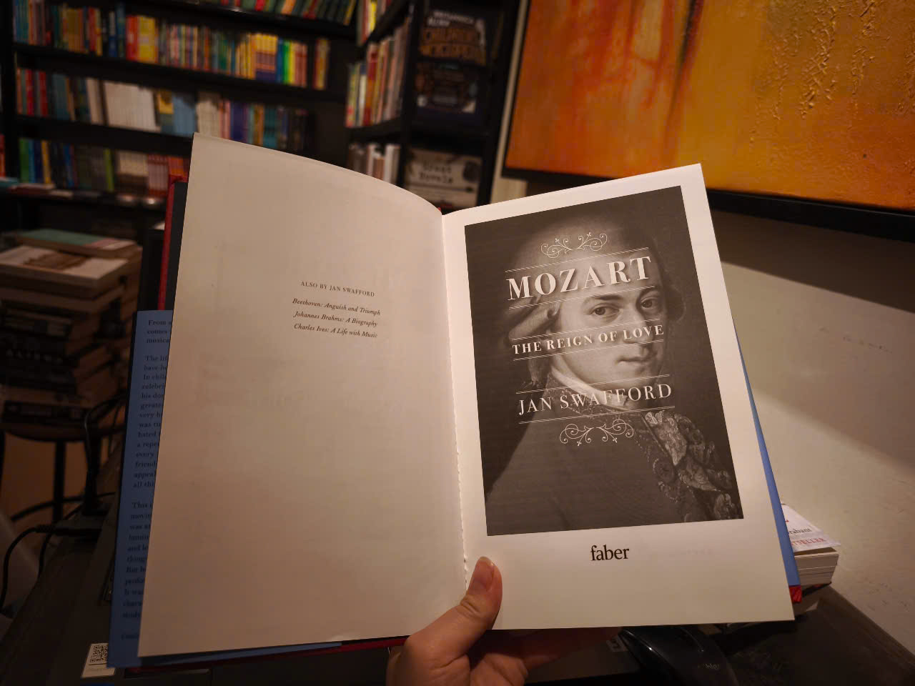 Sách - Mozart: The Reign of Love by Jan Swafford - Sách Tiểu sử Tiếng Anh / Biography in English