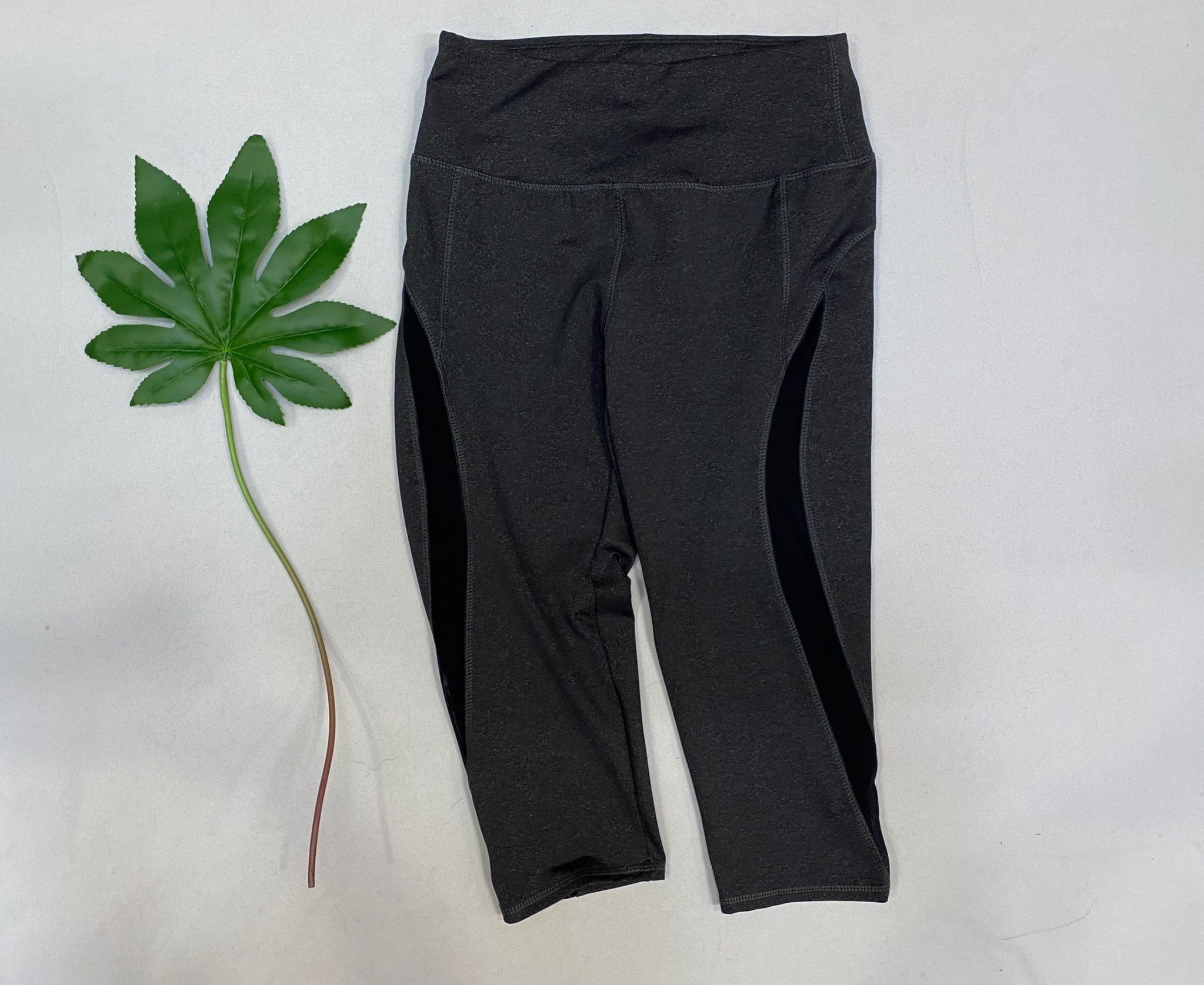 Bộ 2 quần lửng legging nữ thể thao vải thun lạnh co dãn 4 chiều