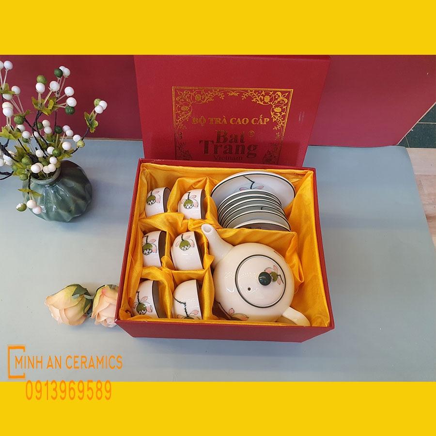 Ấm chén men kem gốm Minh An Bát Tràng hoa văn vẽ tay thủ công đài sen