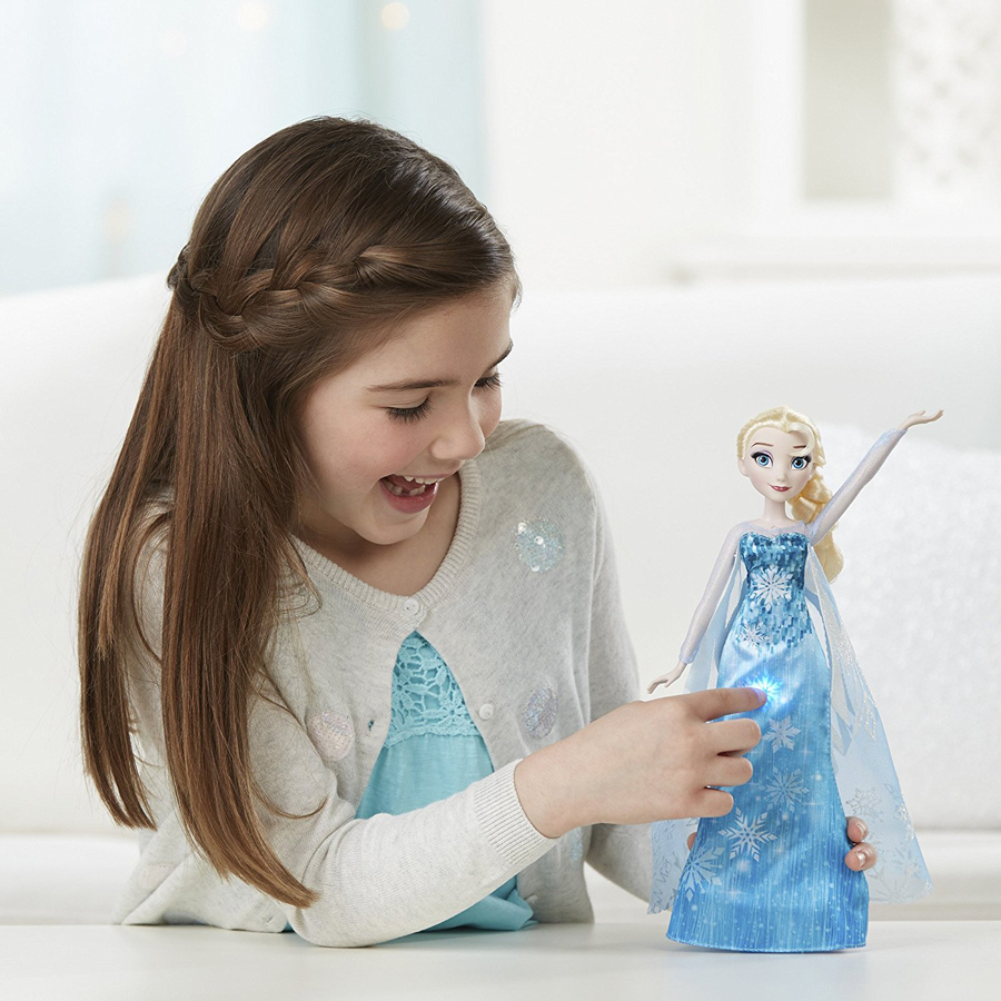Búp Bê Elsa Và Bộ Váy Diệu Kì Disney Princess C0455