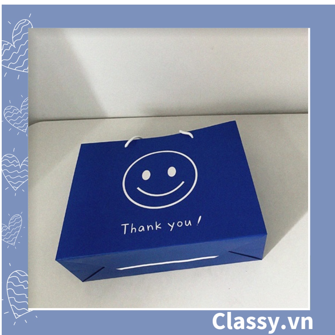 túi giấy Classy quai xách Classy hình mặt cười, trái tim màu xanh dương Q1349