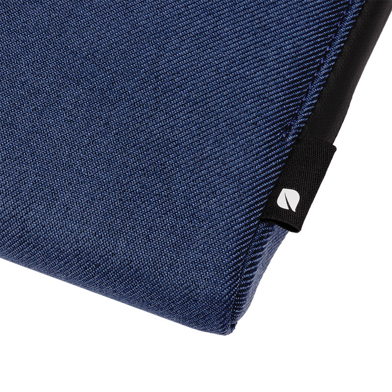 Túi Incase Facet Sleeve in Recycled Twill cho laptop táo