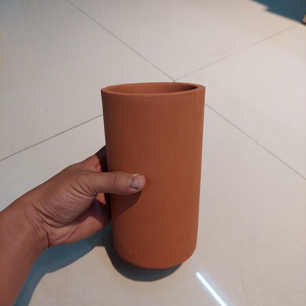 Chậu đất nung Bình Dương - Trụ cao, miệng chậu 10cm, chiều cao 18cm