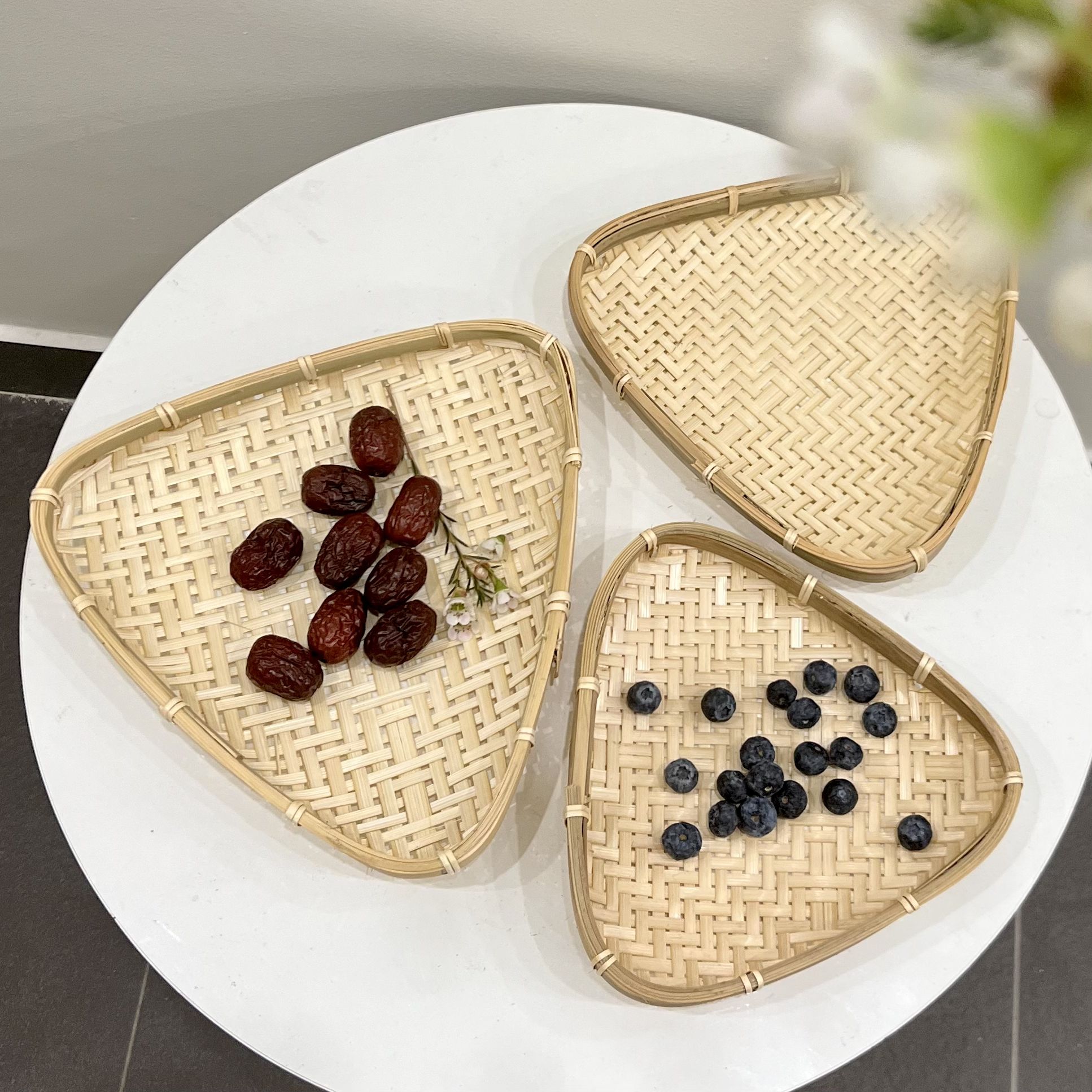 Mẹt Tre Đựng Bánh Mứt URSPACE Trang Trí Decor Tết Hình Tam Giác/ BAMBOO TRAY - Combo M&amp;S