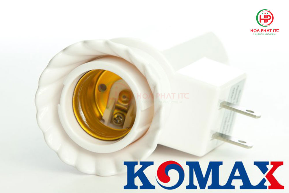 Đui đèn cảm biến chuyển động Komax KM-S18 tích hợp phích cắm