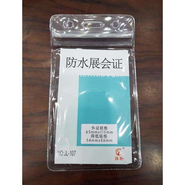 Bảng tên nhựa xịn đứng 5,4 x 8,6 cm 107 (Hộp 50 Cái)