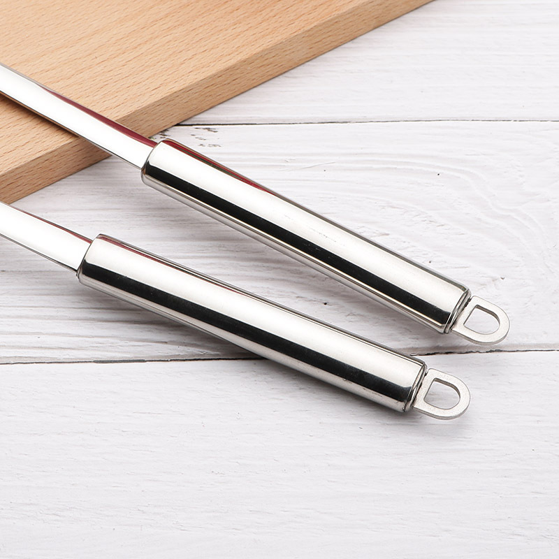 Xẻng lật đồ thực phẩm chiên rán siêu to bằng Inox An toàn,Kích thước 30 x 14cm,Có móc treo gọn gàng,Bề mặt làm mịn dễ dàng lau rửa sản phẩm sau khi sử dụng Tặng kèm 1 khuôn trứng rán - Thìa lật thực phẩm chiên rán tiện lợi
