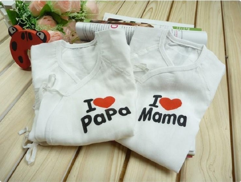 Bộ 2 Áo Liền Quần Vải Xô Love Mama Love Papa Tặng Decal Đo Chiều Cao