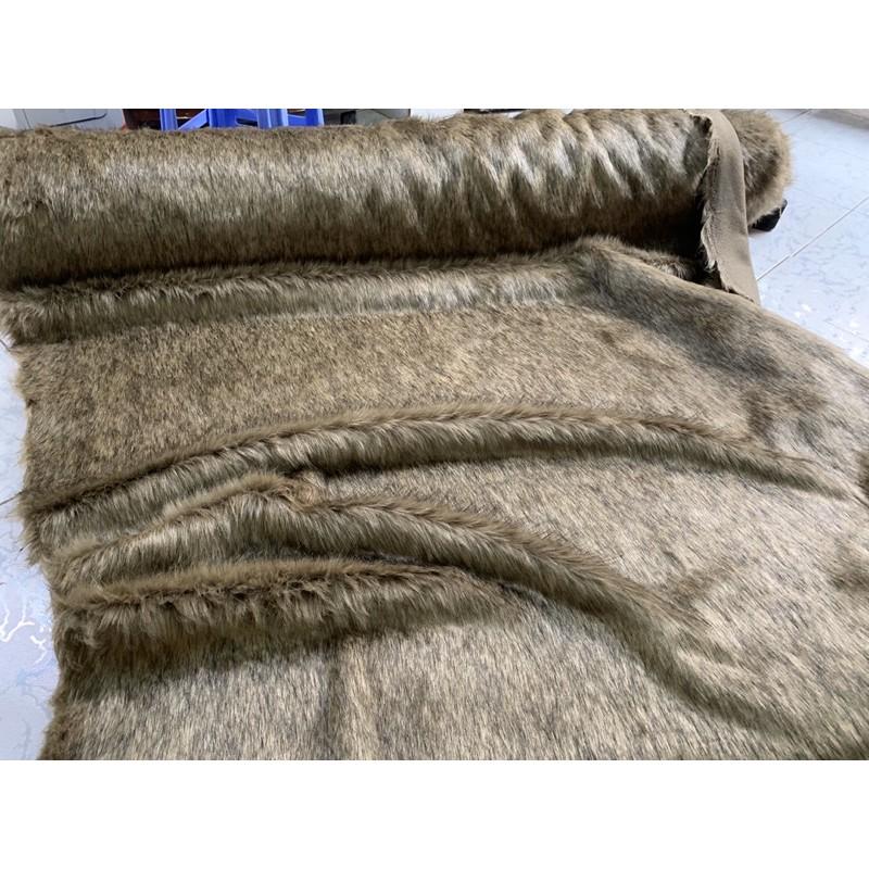 Thảm lông chụp hình quần áo - màu nâu chuột