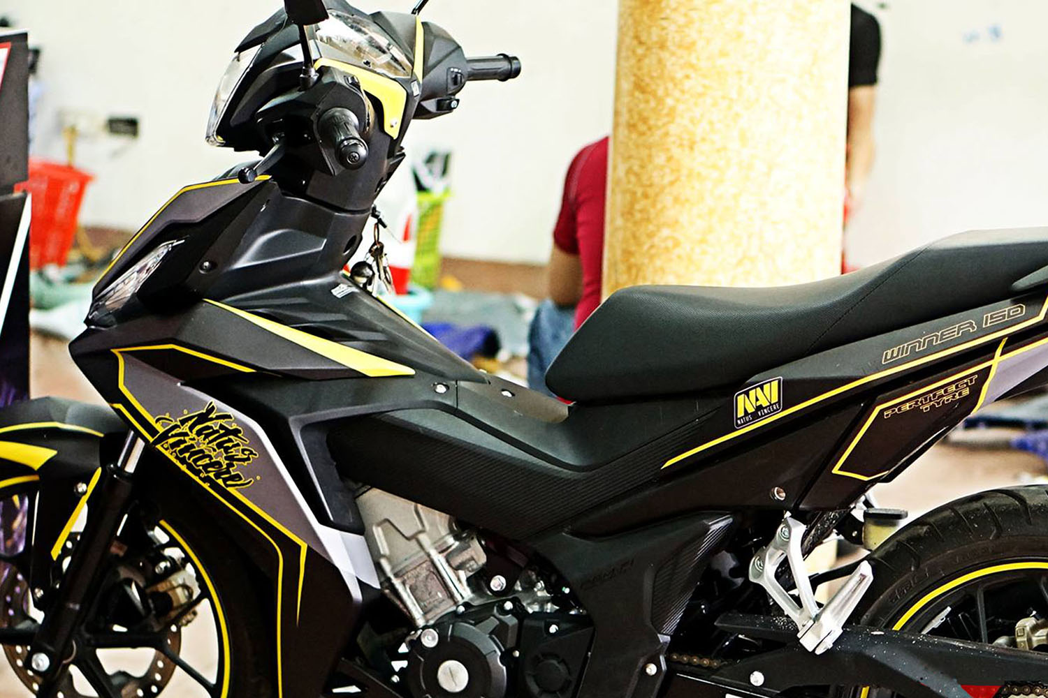 Tem trùm Winner 150 Yellow Lighting