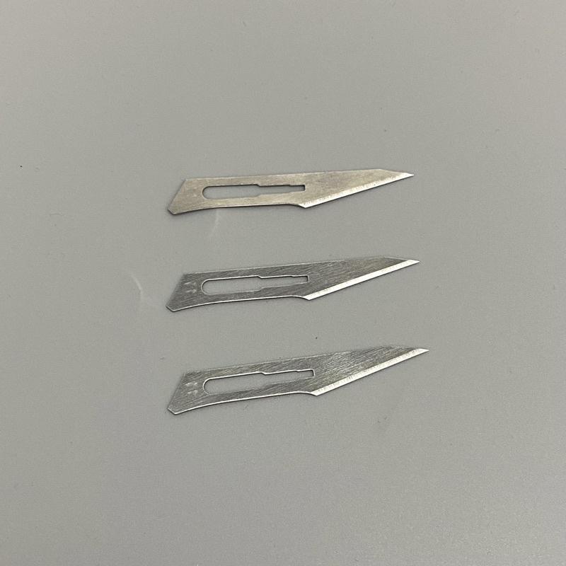 Lưỡi dao số 11 Surgical Blades (túi = 10 lưỡi dao)