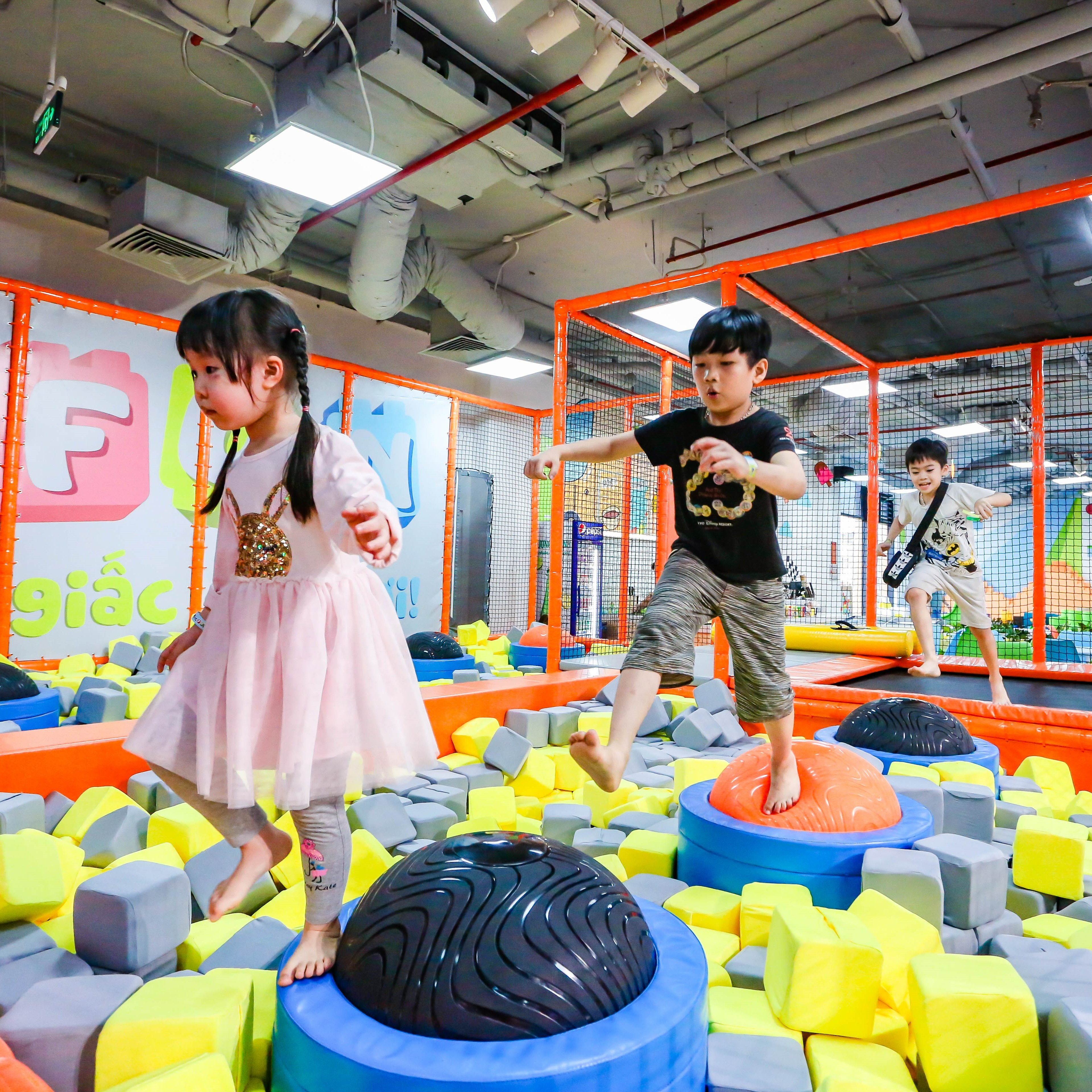 VIP PASS - Vincom Phạm Ngọc Thạch - Hà Nội - Vui Chơi Trọn Gói Tháng Tại BIGFUN