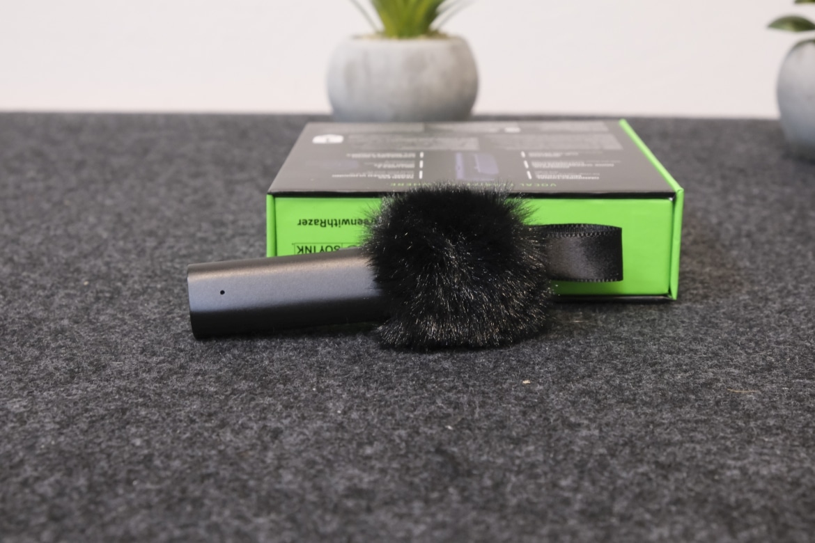 Thiết bị thu âm Razer Seiren BT Bluetooth Microphone for Mobile Streaming RZ19-04150100-R3M1 _Hàng chính hãng