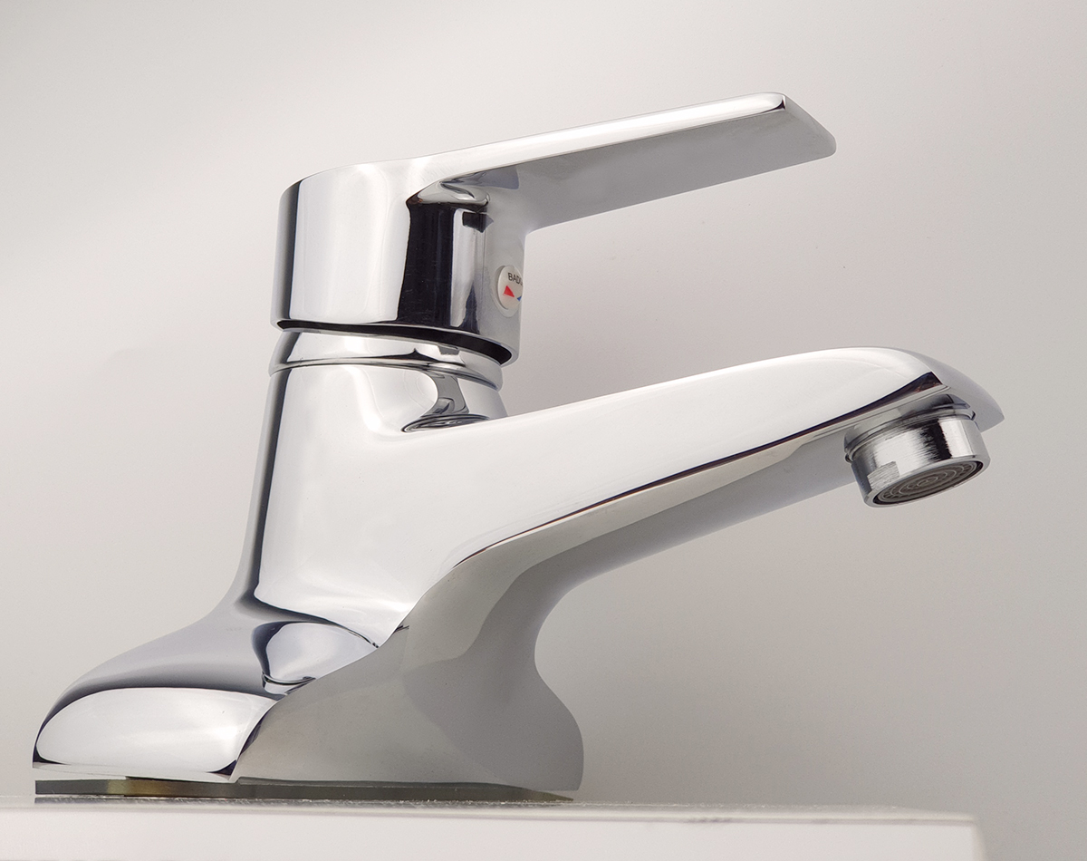 Vòi Lavabo nóng lạnh 2 chân Đồng mạ Chrome Eurolife EL-AZA03-1