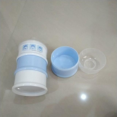 Chia sữa 4 ngăn kuku nhựa PP ku5305