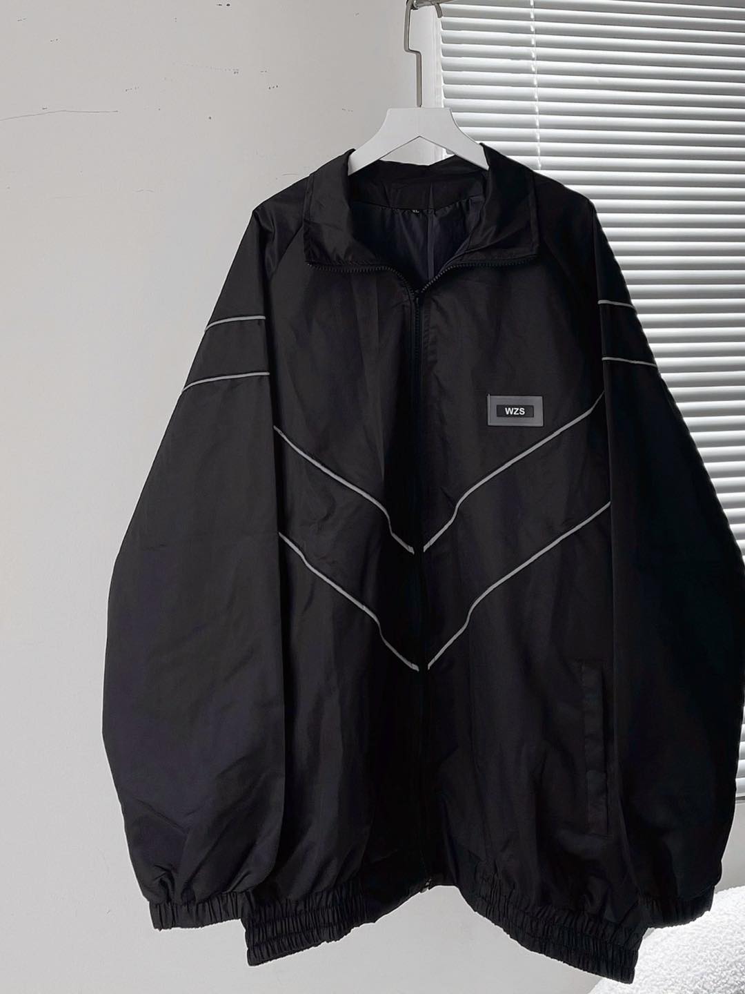 Áo khoác dù local brand nam nữ , Jacket WZS Phản Quang form rộng, chất dù dày dặn 2 lớp và túi trong unisex - Gin store