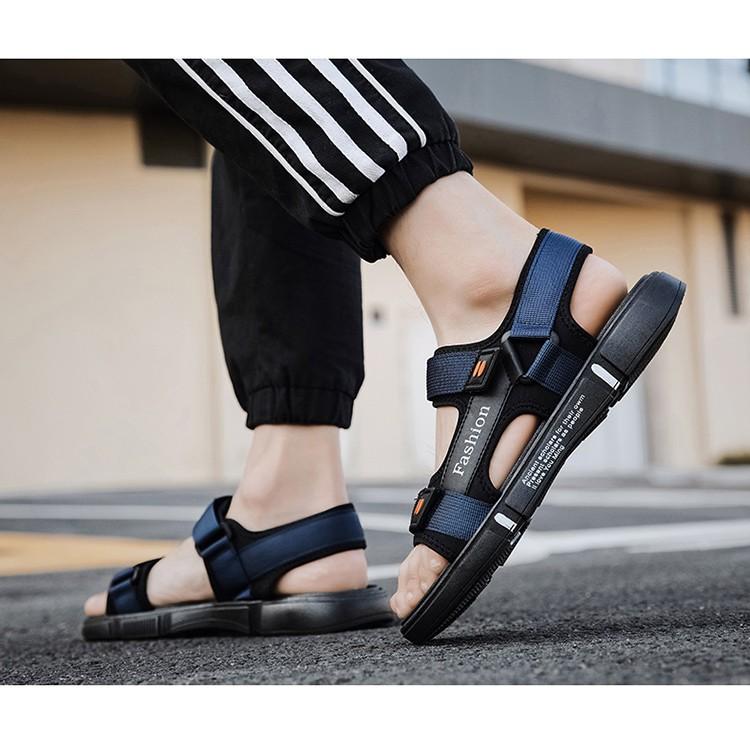 Dép sandal nam Fashion quai ngang thoáng khí êm chân phù hợp mọi lứa tuổi( Màu Đen)