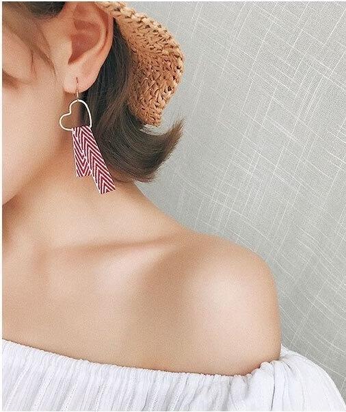 Bông tai tim phối vải