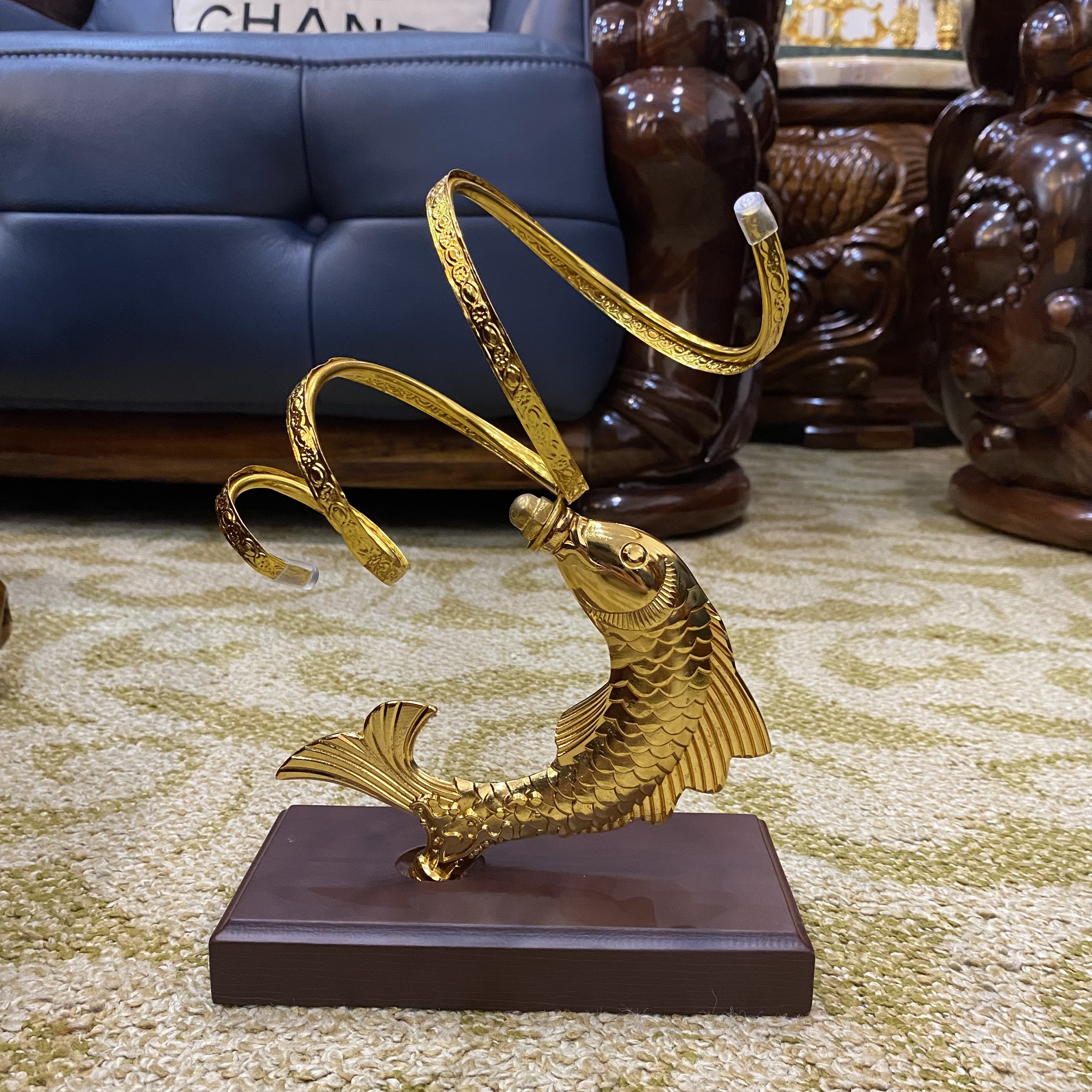Giá đựng vang cá chép tân cổ điển GR39
