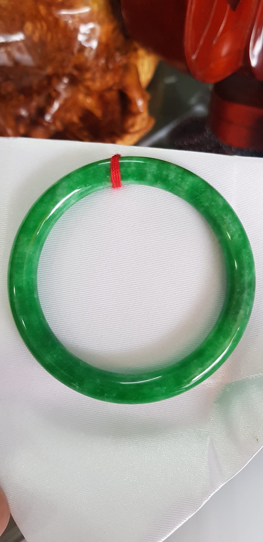Vòng Tay Cẩm Thạch Đậu Lý B 61 Vòng size lớn 61mm x cọng 9mm Màu Xanh Đậm bông đậu lý rất là đẹp Nữ mệnh Thủy Mộc Hỏa tay to 72kg - 80kg đeo ạ