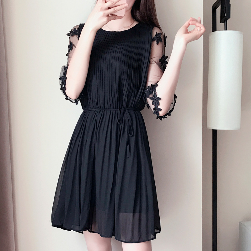 Đầm suông nữ xếp ly thiết kế tay lỡ phối ren Da36