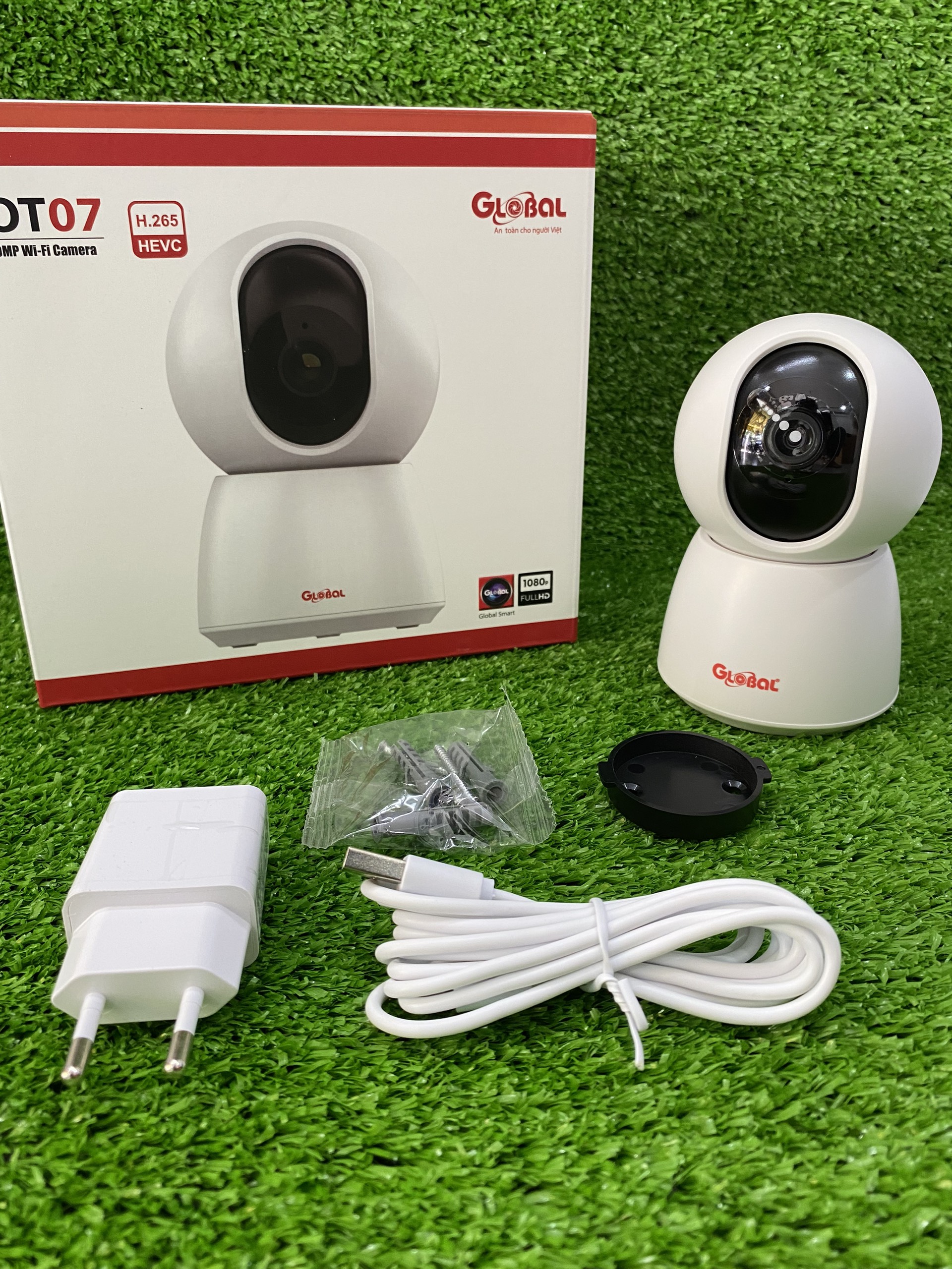 Camera IP Wifi 2.0MP Full HD GLOBAL IOT 07, Xoay 360, Đàm thoại 2 chiều, Theo dõi chuyển động - Hàng chính hãng