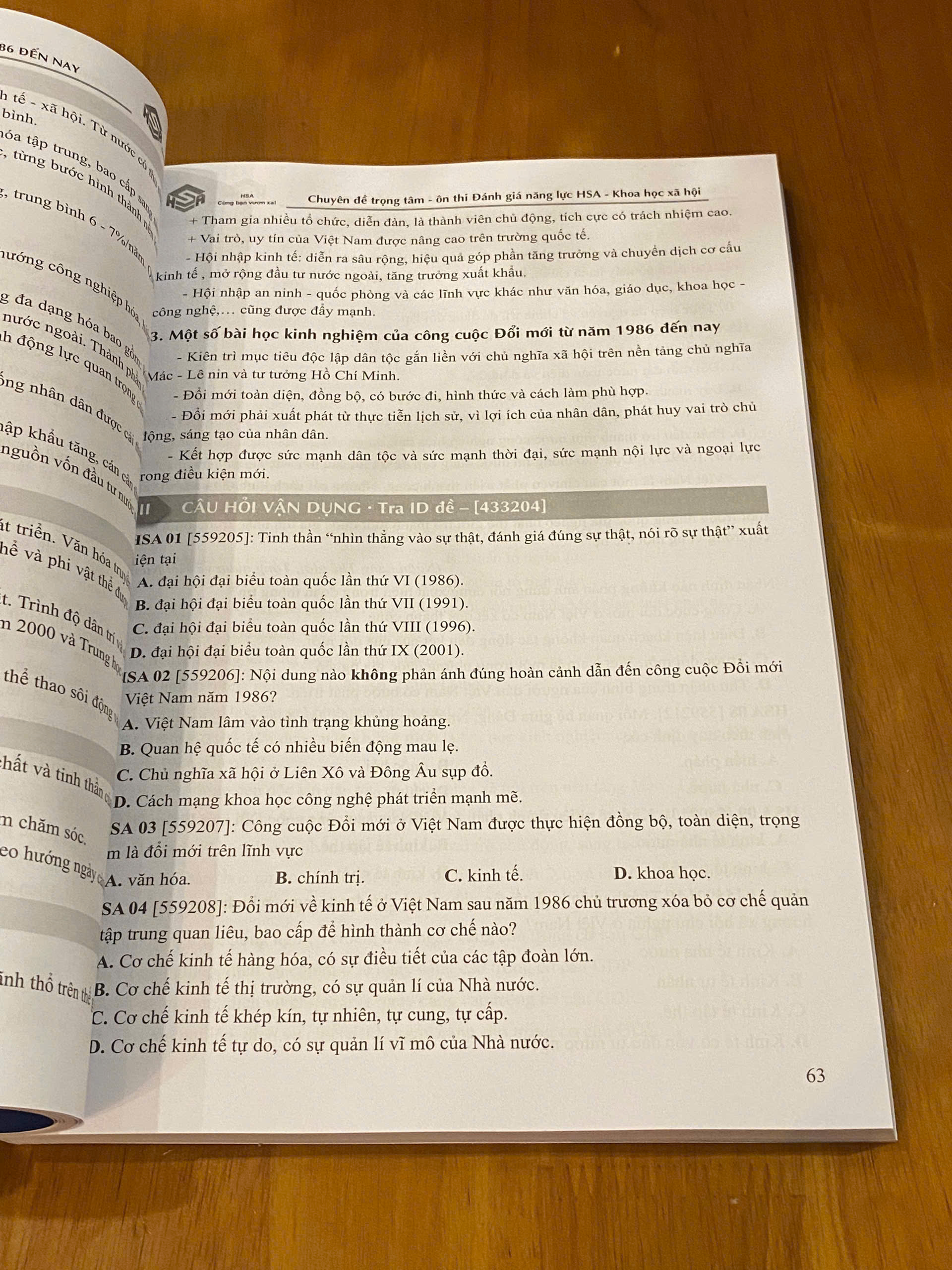 Sách - Chuyên Đề Trọng Tâm Ôn Thi ĐGNL HSA (Phần Khoa Học Xã Hội)