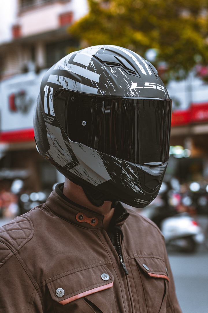 Mũ Bảo Hiểm Fullface Hai Kính LS2 FF320 Stream EVO