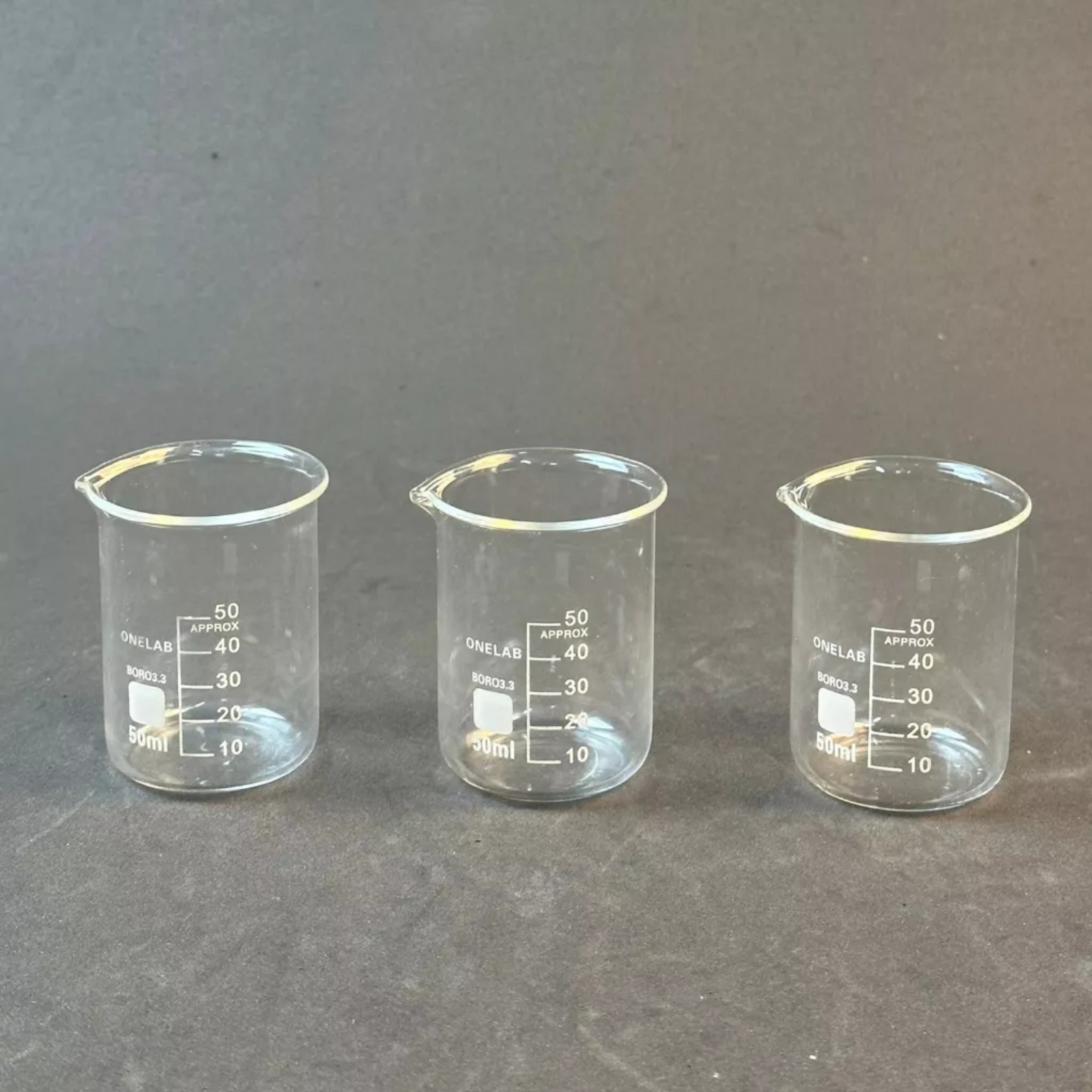 Cốc chia vạch/ Cốc thủy tinh có mỏ 50ml, 100ml, 150ml, 250ml, 500ml, 1000ml ONELAB